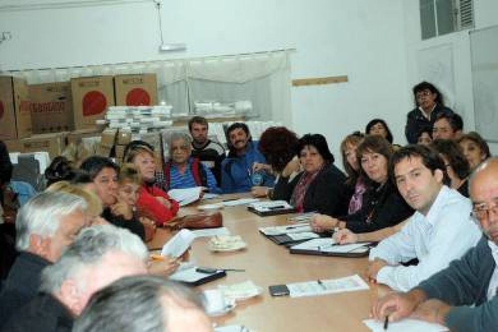 Finalmente pudo concretarse la reuni�n de los vecinalistas con concejales