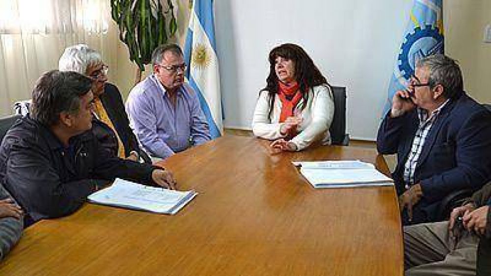 Alpesca: Ausente �sin aviso� para Segundo y Otero