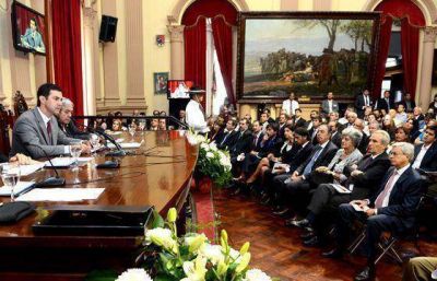 Urtubey defendi� al federalismo como principal motor del crecimiento