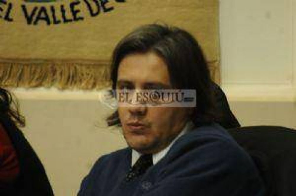 Para la oposici�n �no hay una decisi�n firme� sobre el caso de los exfuncionarios