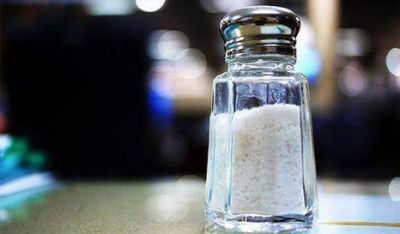Ciudad: Quieren regular el uso de sal en restaurantes