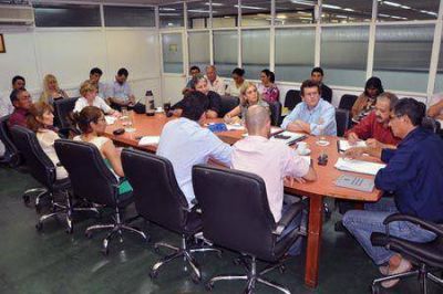Diputados abordaron la problem�tica de la tala de bosques junto al ministro Tiji