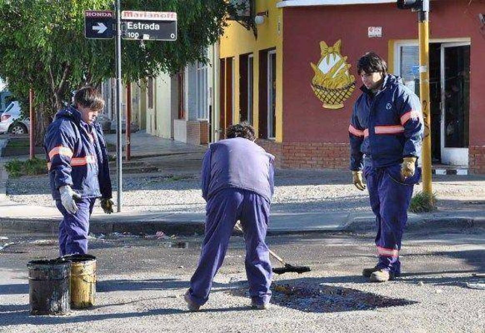 Tareas de bacheo y reacondicionamiento de calles