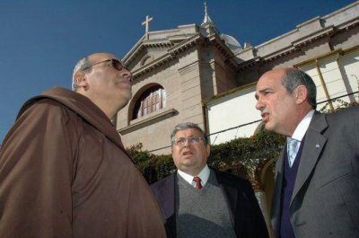 Importante subsidio entregaron ayer a la Iglesia San Francisco 