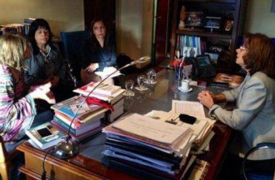 Impulsan la adhesi�n a la Ley de violencia de g�nero