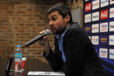 Mat�as Lammens fue amenazado por no querer colaborar con los barras para viajar al Mundial