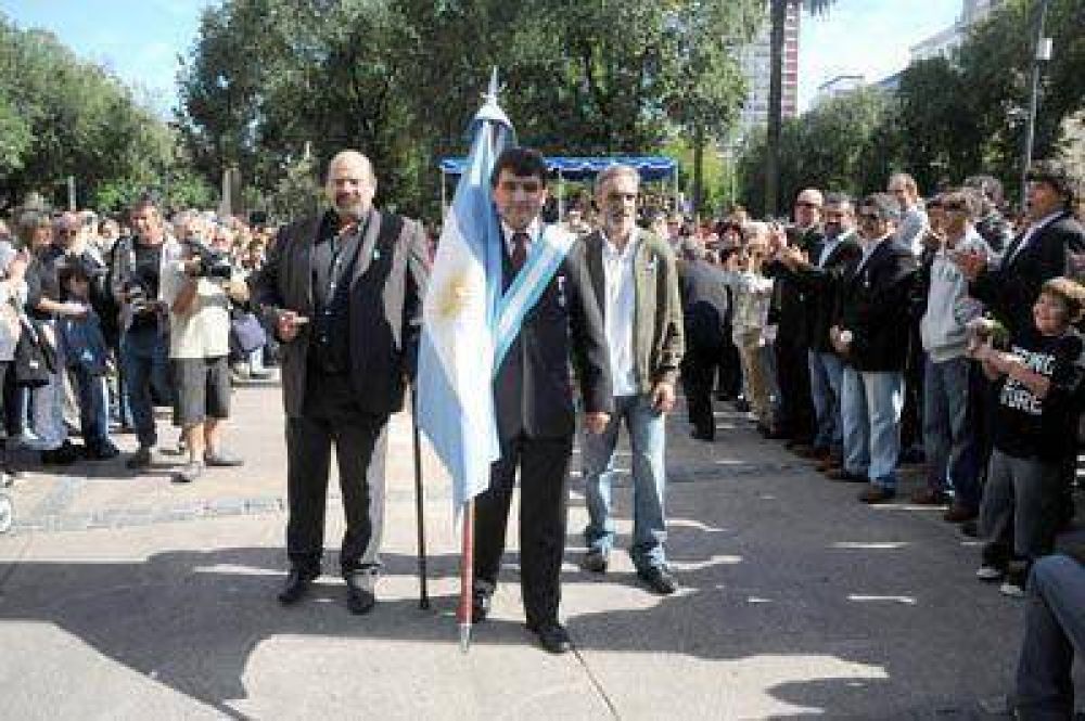 Las Malvinas y un acto sin la indiferencia de hace 30 a�os