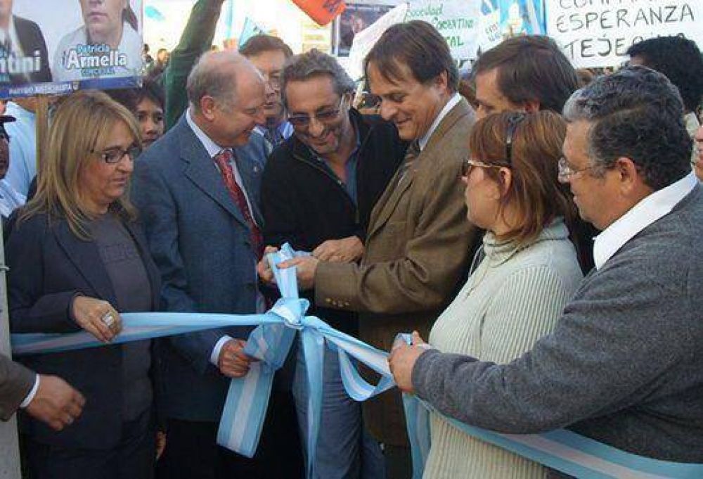 Nuevo Centro de Salud y sal�n de usos m�ltiples en Alto Comedero