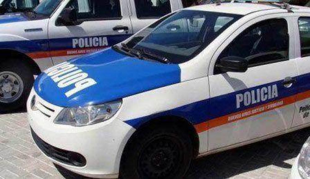 Con solo 14 a�os rob� un auto!!!