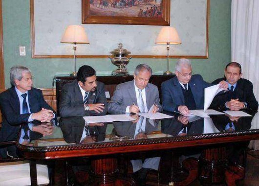 El sector tabacalero adhiri� al programa Interzafra