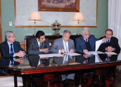 El sector tabacalero adhiri� al programa Interzafra