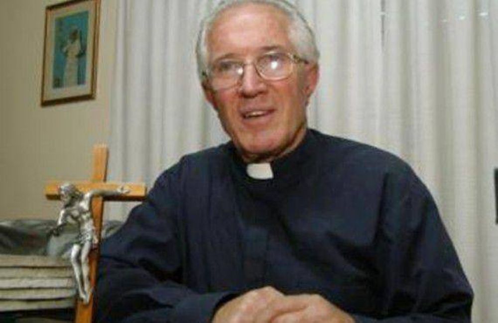 Levantaron clausura del sal�n parroquial