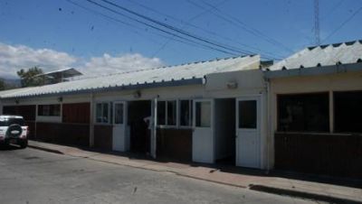 Persigui�, golpe� y entreg� al sujeto que le rob� a su novia