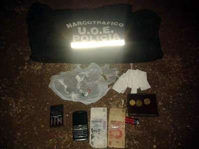 Detienen a dos sujetos con 16 gramos de marihuana