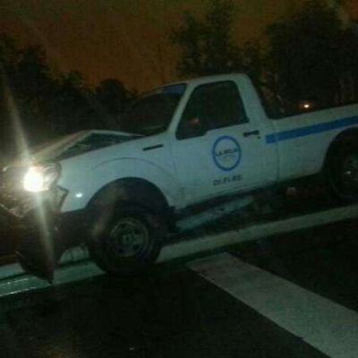 Camioneta del municipio fue protagonista de choque