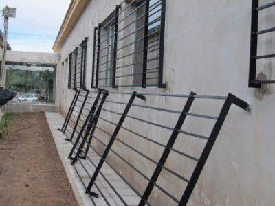 Avanzan trabajos de ampliaci�n en el Hospital de Pehuaj�