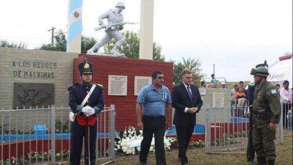 Homenajearon a los veteranos y ca�dos durante la Guerra de Malvinas