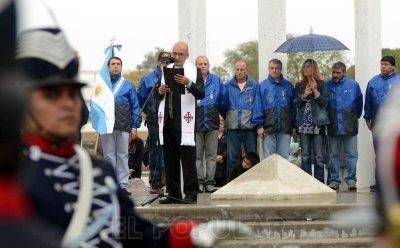 Se realiz� el acto oficial aniversario de la gesta de Malvinas
