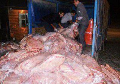 Decomisaron 4 toneladas de carne con hueso con destino a Neuqu�n 