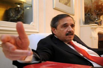 "Algunos por temor a perder votos no son categ�ricos al condenar los linchamientos"