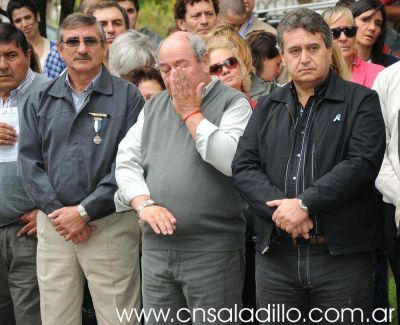 Saladillo homenaje� a los veteranos y ca�dos en Malvinas