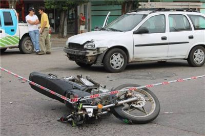 Un joven result� lesionado en un accidente de tr�nsito