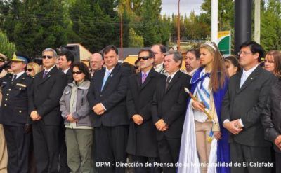 Belloni encabez� Acto homenaje a los Veteranos y Ca�dos en la Guerra de Malvinas