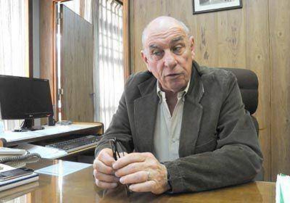Daniel P�rez asegur� que ser� "muy doloroso" pagar un cr�dito en d�lares