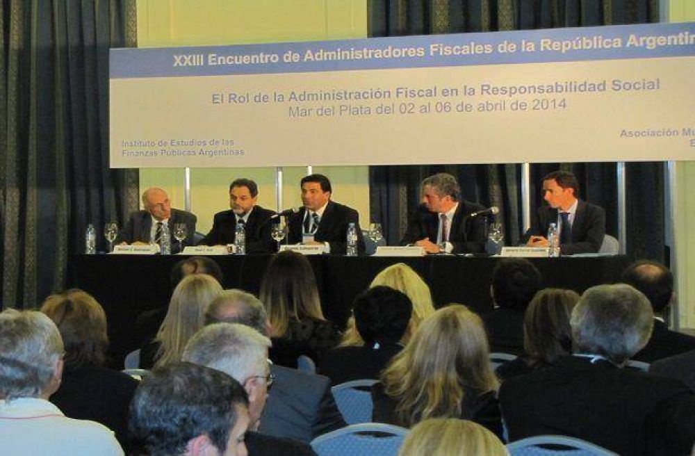 ECHEGARAY INAUGUR� EN MAR DEL PLATA ENCUENTRO DE ADMINISTRADORES FISCALES