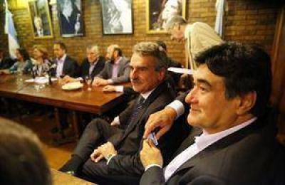 El Gobierno llam� a la unidad del PJ para la interna presidencial de 2015