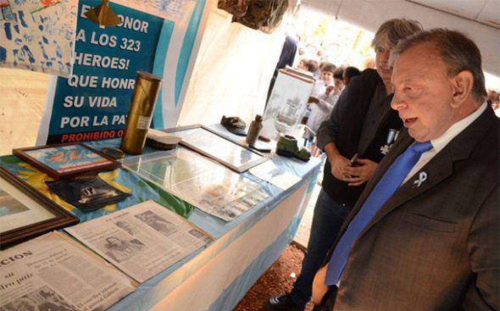 Z�ccaro insiste en arancelar la salud a los �for�neos�, pero quiere �consenso�