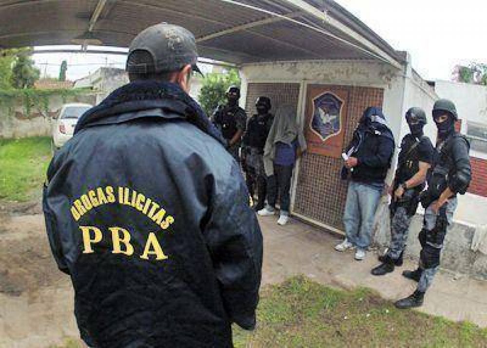Secuestraron drogas y detuvieron a seis personas tras 12 allanamientos