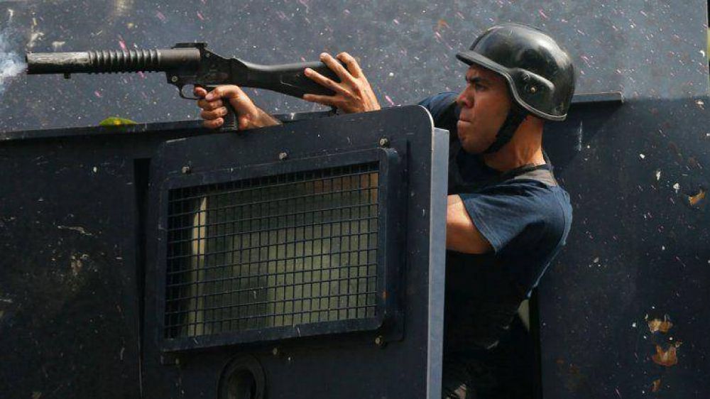 Espa�a suspende indefinidamente la venta de material antidisturbios al gobierno venezolano