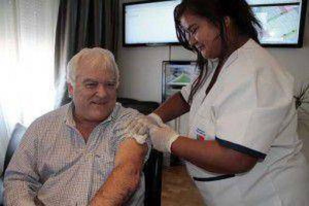 Comenz� la campa�a de vacunaci�n contra la gripe