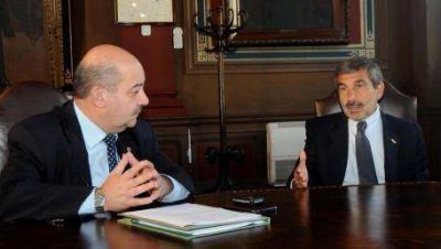 La UNLP trabaja en cinco proyectos h�dricos para atender la emergencia