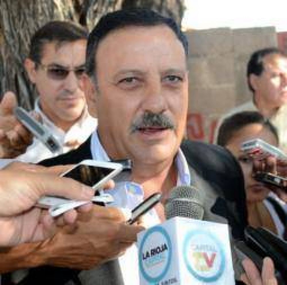 �Muchos quieren que gobierne la provincia, pero ya veremos�