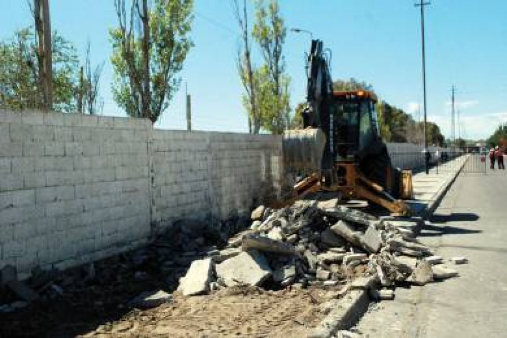Avanzan las obras en el paseo aer�bico del liceo gral. Roca