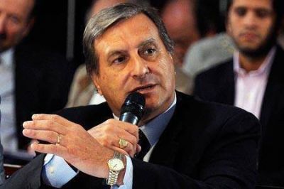 Rozas presento proyecto de ley para modificar el m�nimo no imponible de ganancias