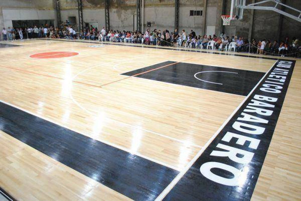 Con un emotivo acto el Club Atl�tico Baradero inaugur� su microestadio�