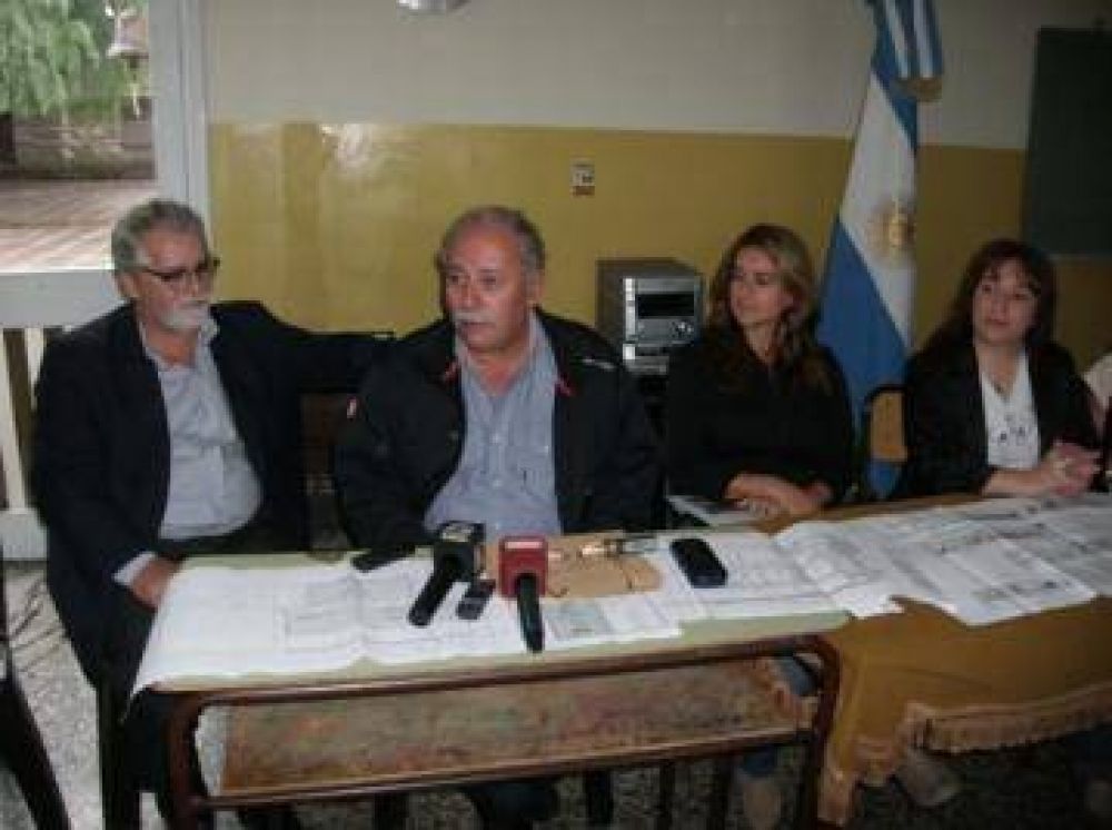 Avanzan los tr�mites para construcci�n de nuevas escuelas