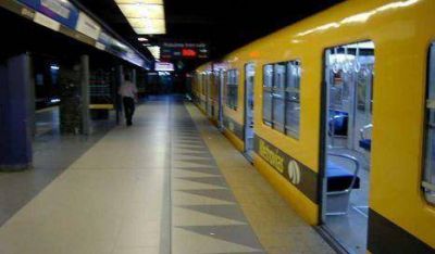 Metrodelegados amenazan con paralizar el subte