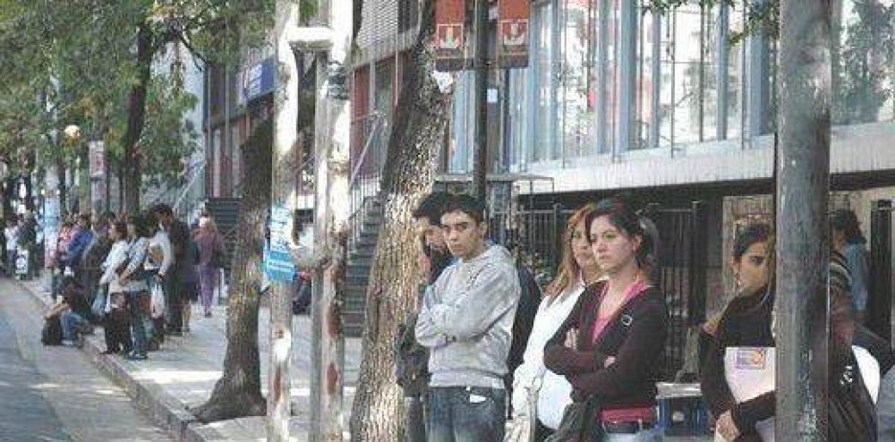 UTA y Aoita se suman al paro de Moyano: sin transporte en C�rdoba el 10 de abril