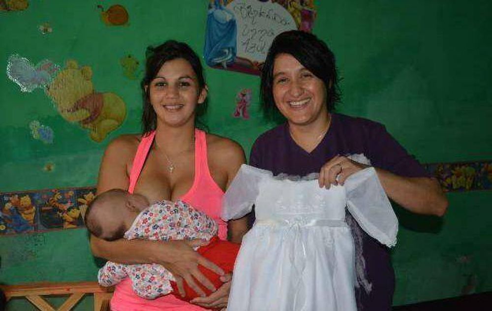 Bautizaron a la beba de una pareja de mujeres en C�rdoba