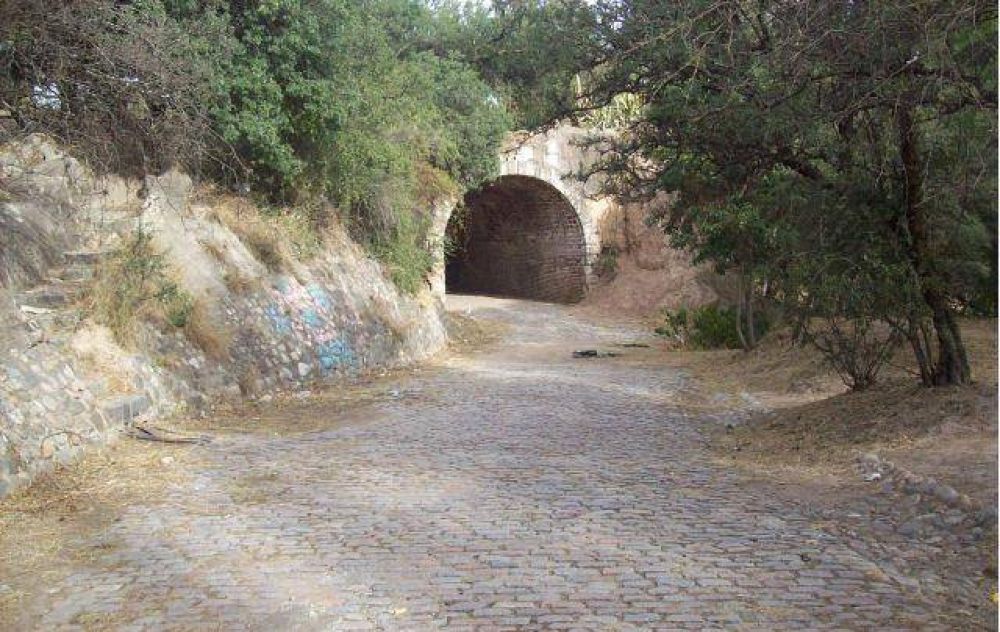 Hallaron una beba abandonada en "la Cueva del Oso"