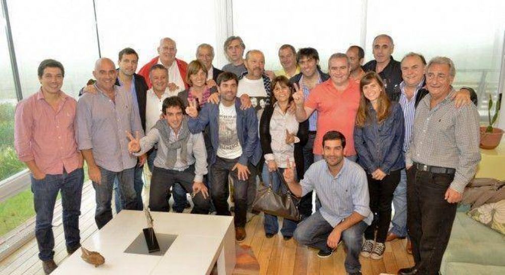 Concejales e intendentes de la Quinta Secci�n pidieron por Bossio gobernador