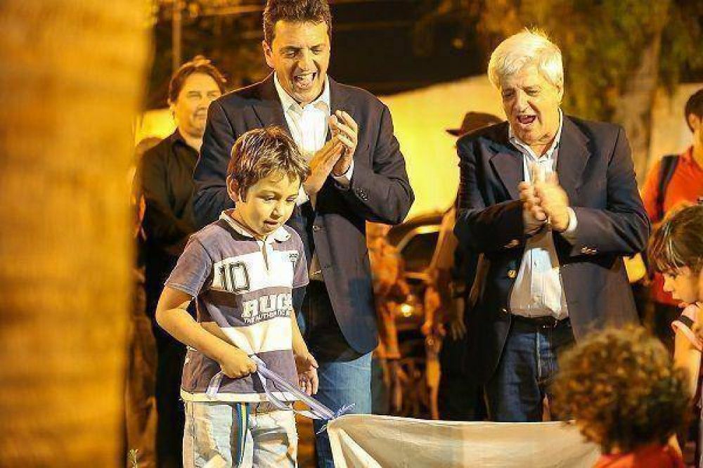 Sergio Massa y Luis Andreotti inauguraron una plaza en Virreyes
