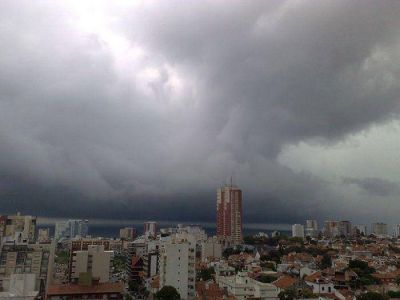 El Consejo Municipal de Contingencias Meteorol�gicas advierte mal tiempo para las pr�ximas horas 
