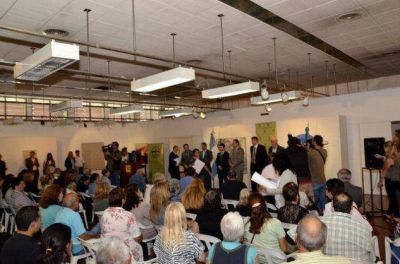 El Intendente entreg� escrituras a vecinos de la ciudad