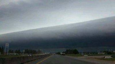 Un muerto en Escobar y 8 heridos en Rosario por la ca�da de rayos en una tarde de tormentas