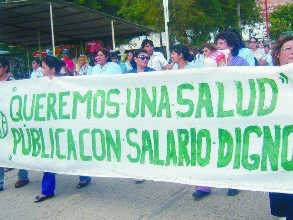 En salud, la sociedad pide soluciones urgentes